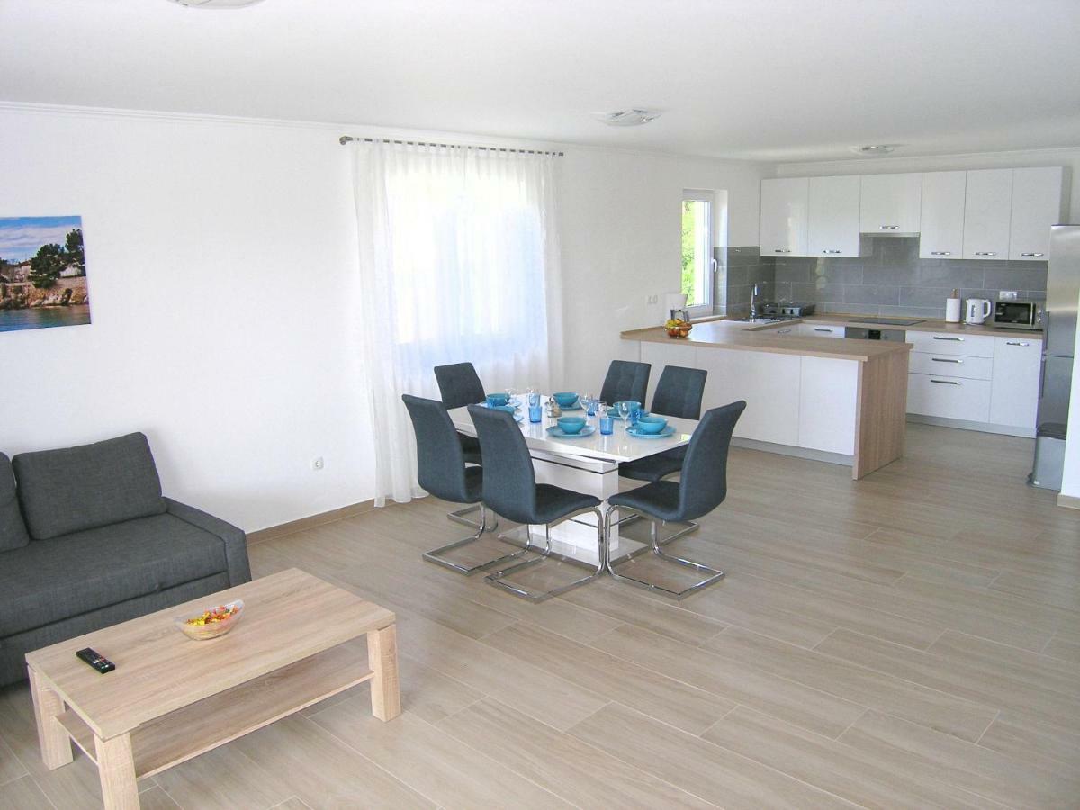 Apartmani Krajinovic คิร์ก ภายนอก รูปภาพ