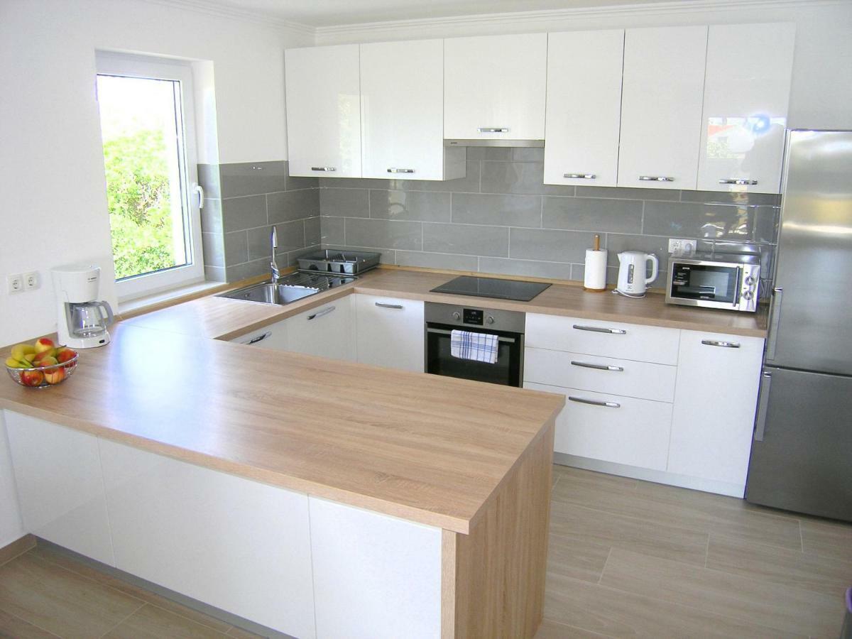 Apartmani Krajinovic คิร์ก ภายนอก รูปภาพ