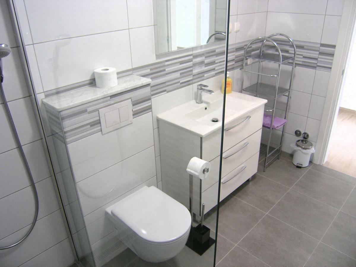 Apartmani Krajinovic คิร์ก ภายนอก รูปภาพ