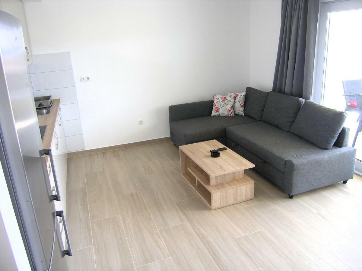 Apartmani Krajinovic คิร์ก ภายนอก รูปภาพ